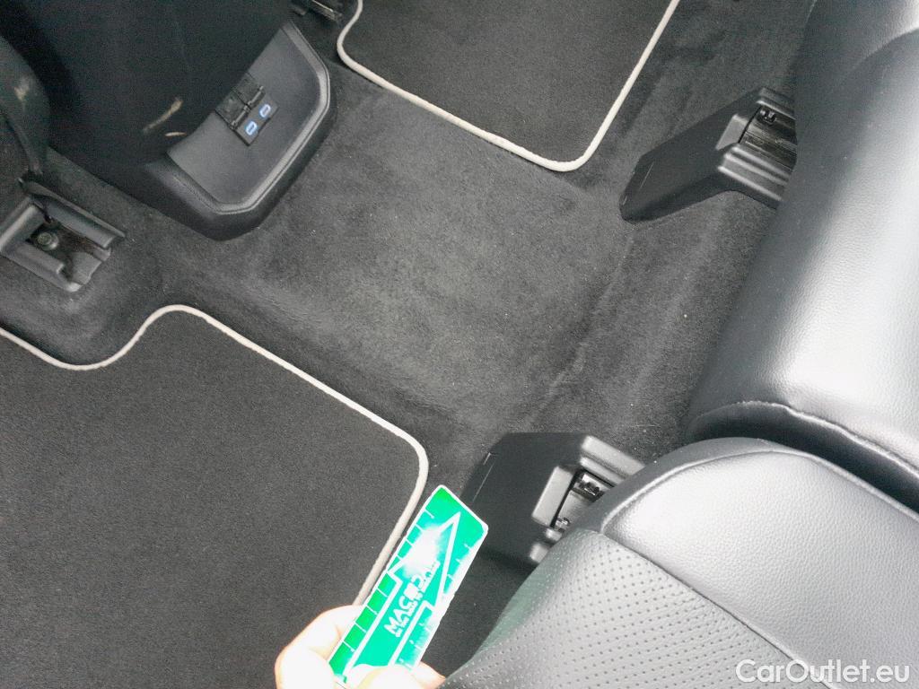  Toyota  Highlander TOYOTA  / 2021 / 5P / todoterreno 2.5 Advance P. Met. Techo Panorámico #14