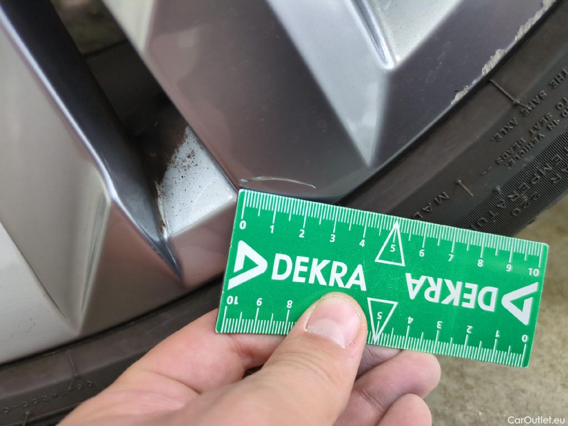  Volkswagen  Tiguan VOLKSWAGEN  / 2020 / 5P / SUV 1.4 eHybrid 245 DSG6 R-Line Exclusive #7