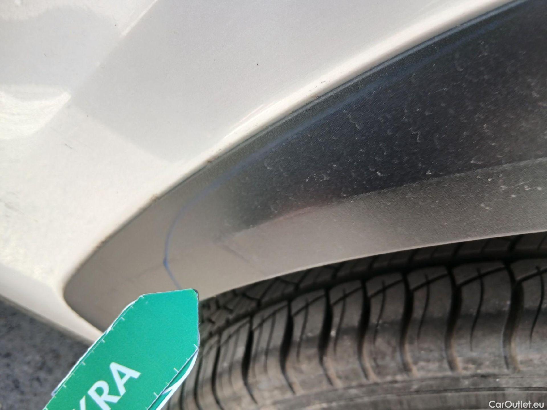  Lexus  NX LEXUS  / 2017 / 5P / todoterreno 2.5 300h Business Navigation 2WD (CX) #24