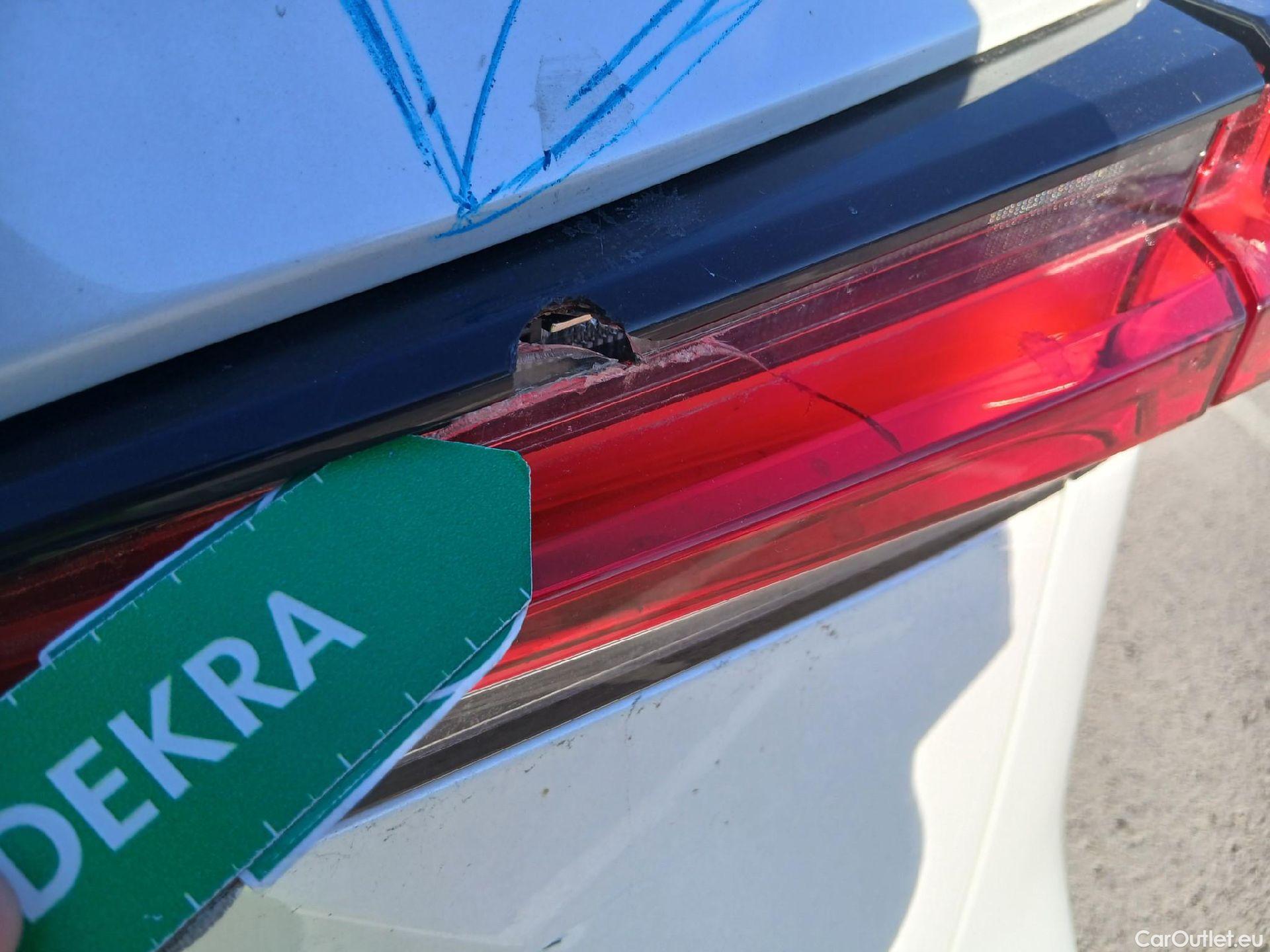  Lexus  NX LEXUS  / 2017 / 5P / todoterreno 2.5 300h Business Navigation 2WD (CX) #34