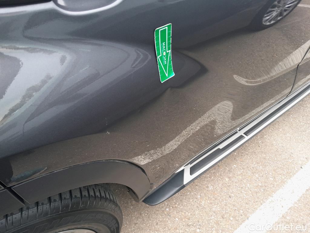  Toyota  Highlander TOYOTA  / 2021 / 5P / todoterreno 2.5 Advance P. Met. Techo Panorámico #1