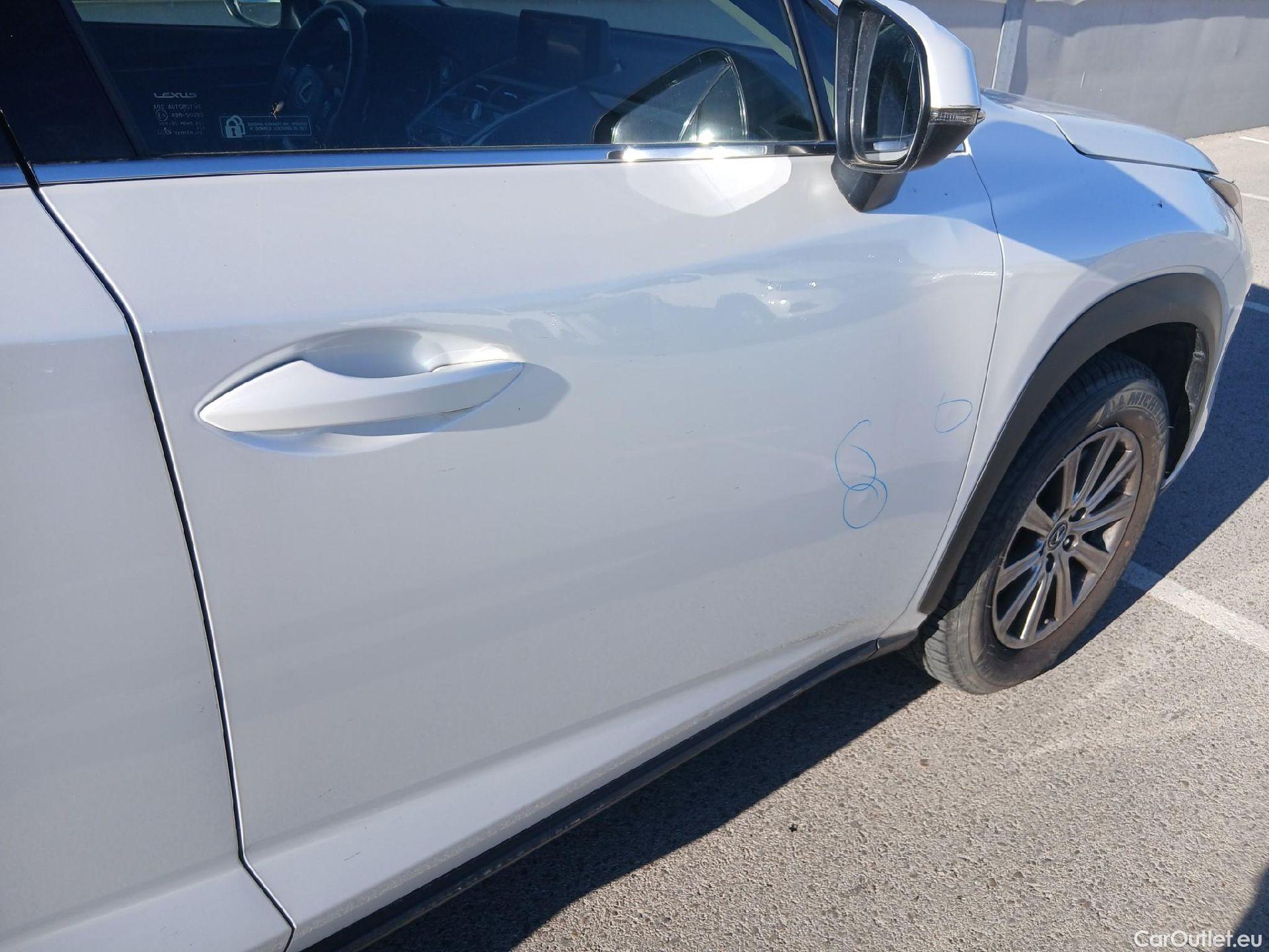  Lexus  NX LEXUS  / 2017 / 5P / todoterreno 2.5 300h Business Navigation 2WD (CX) #41