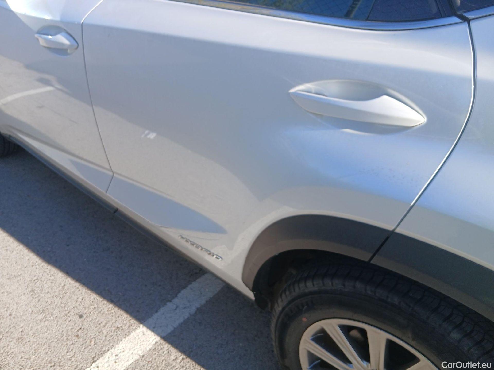  Lexus  NX LEXUS  / 2017 / 5P / todoterreno 2.5 300h Business Navigation 2WD (CX) #25