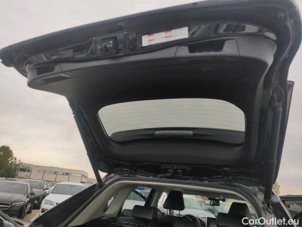  Toyota  RAV4 TOYOTA  / 2018 / 5P / todoterreno 2.5l 220H Advance Plus #11