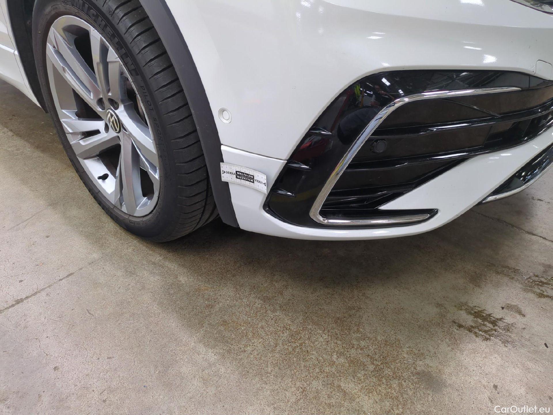  Volkswagen  Tiguan VOLKSWAGEN  / 2020 / 5P / SUV 1.4 eHybrid 245 DSG6 R-Line Exclusive #12