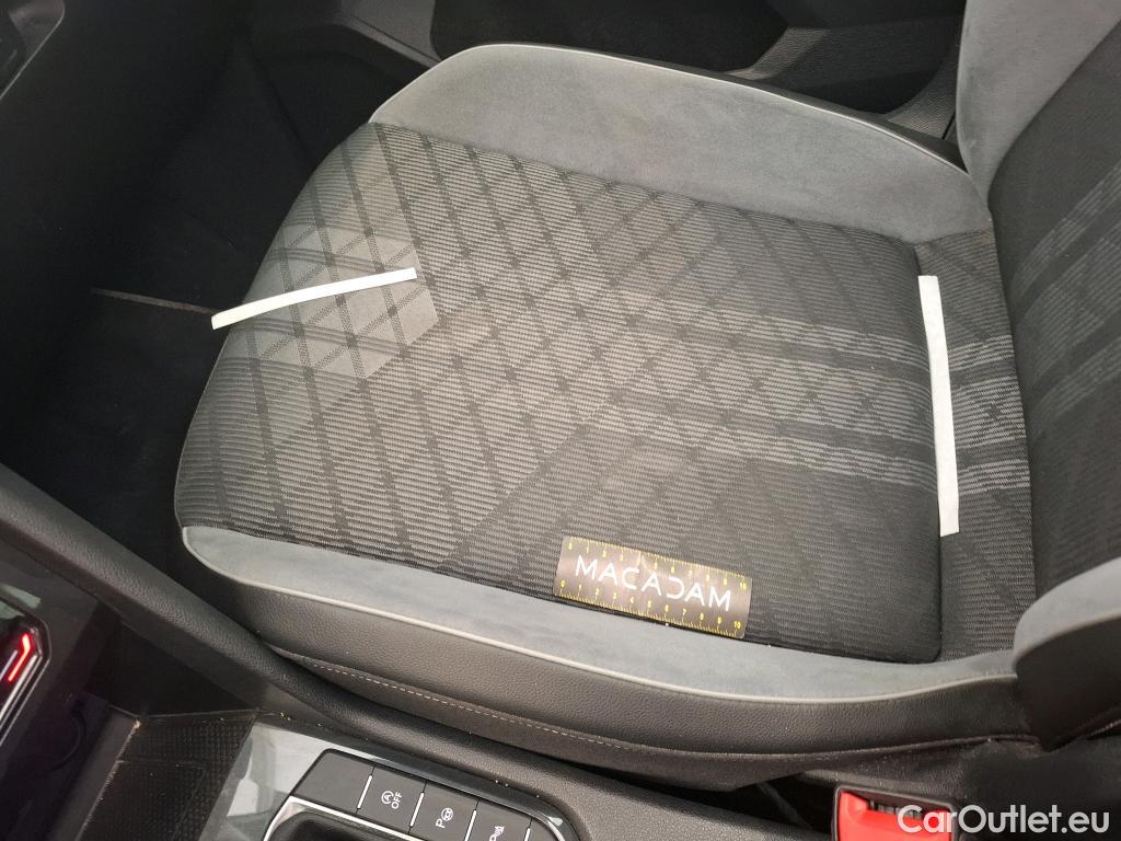  Volkswagen  Tiguan VOLKSWAGEN   2020  5P  SUV 2 0 TDI 150 DSG7 R Line #26