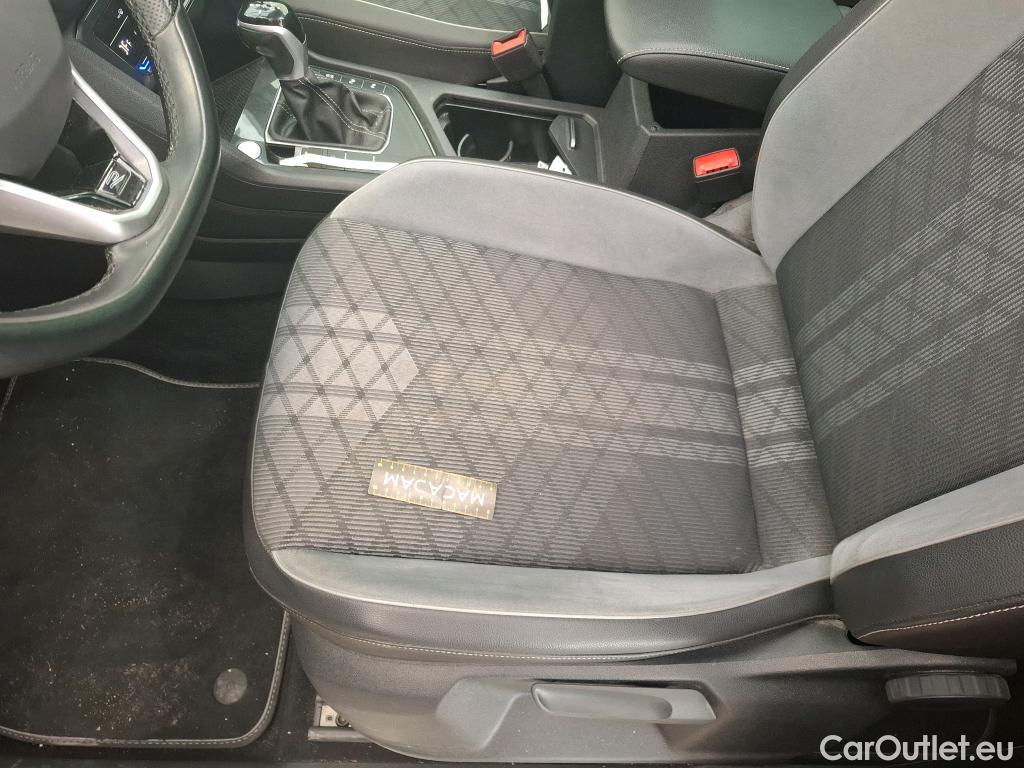  Volkswagen  Tiguan VOLKSWAGEN   2020  5P  SUV 2 0 TDI 150 DSG7 R Line #29