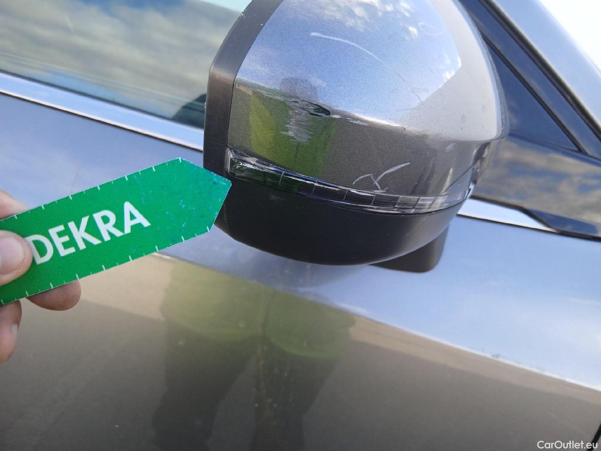  Nissan  Qashqai NISSAN  / 2021 / 5P / todoterreno DIG-T 103kW (140CV) mHEV 4x2 Acenta #24