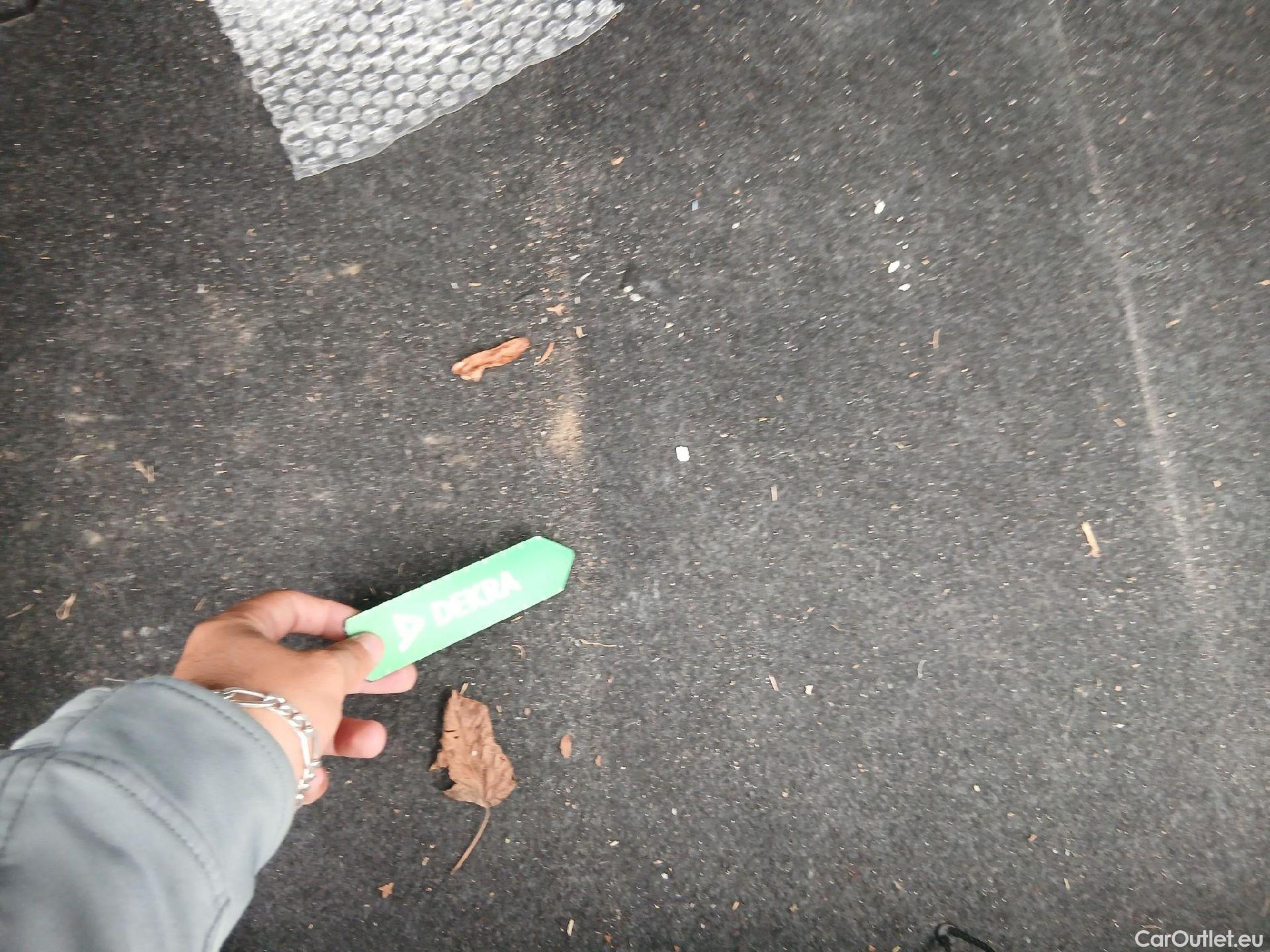  Toyota  Auris TOYOTA  / 2015 / 5P / berlina con portón 1.8 140H Hybrid Business #12