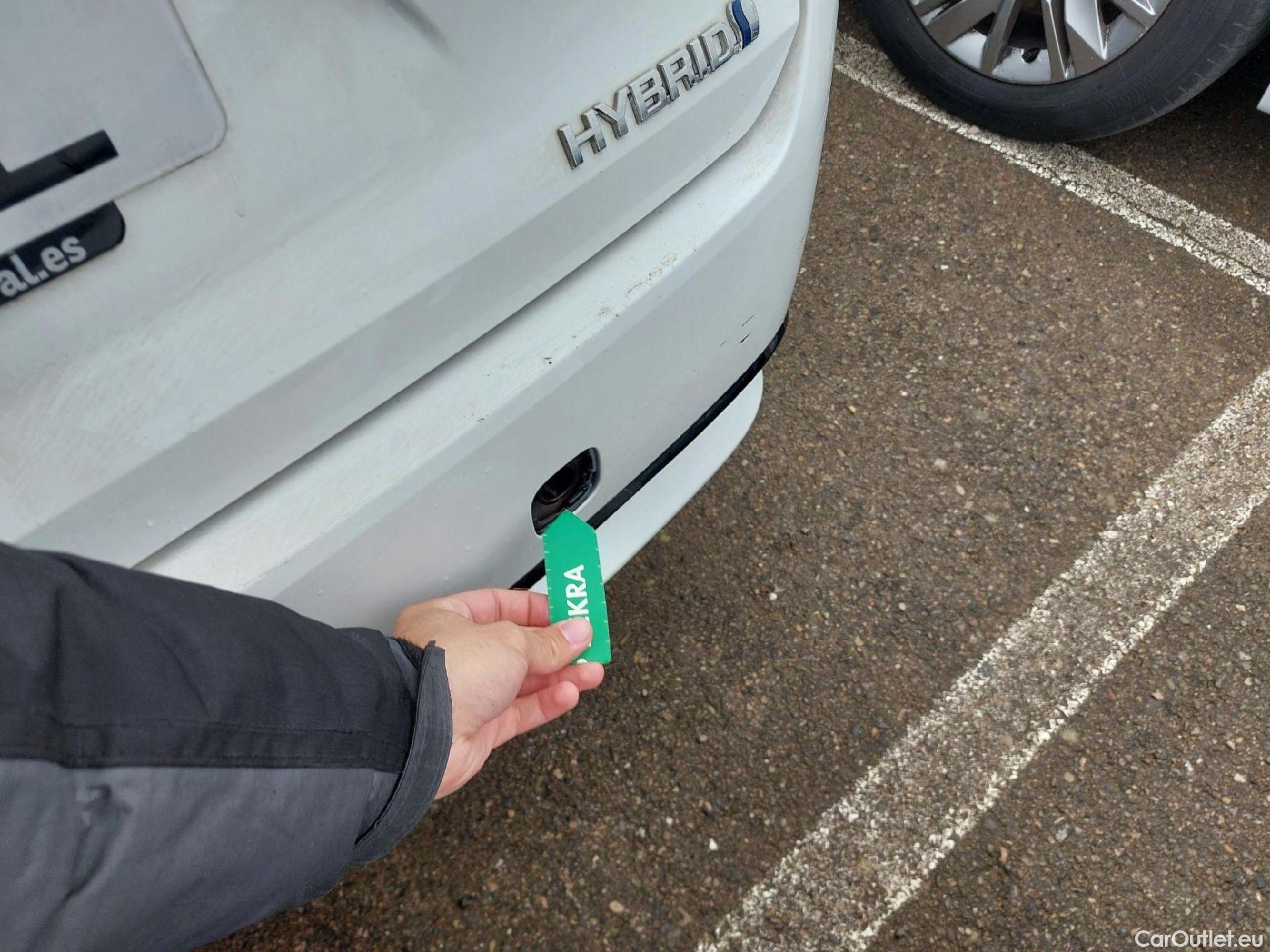  Toyota  Corolla TOYOTA  / 2019 / 5P / familiar 1.8 125H ACTIVE TECH E-CVT TOU SPORT #11