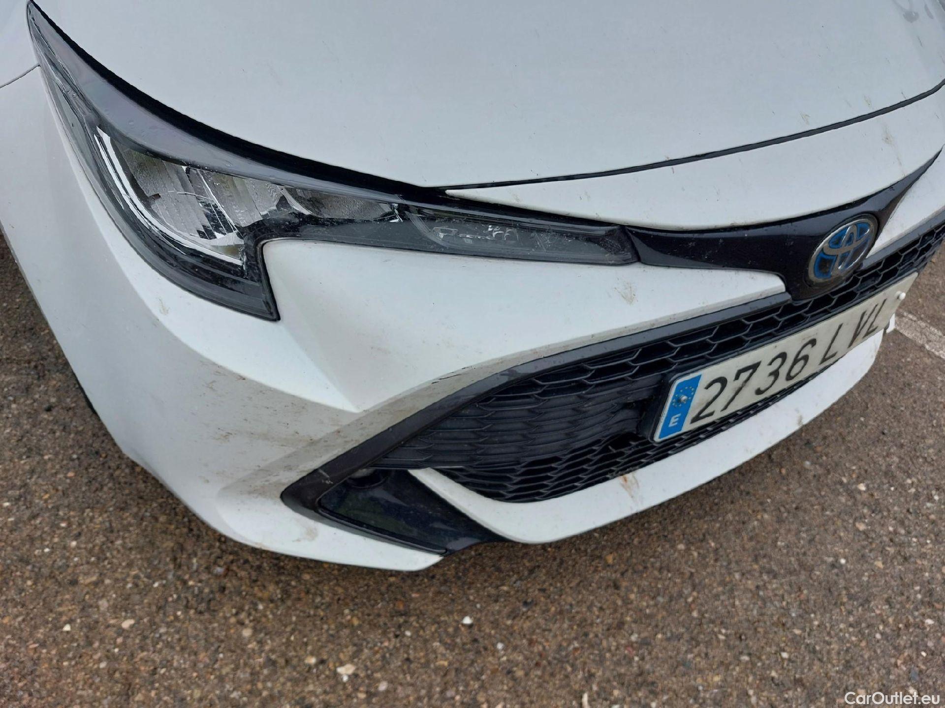  Toyota  Corolla TOYOTA  / 2019 / 5P / familiar 1.8 125H ACTIVE TECH E-CVT TOU SPORT #2