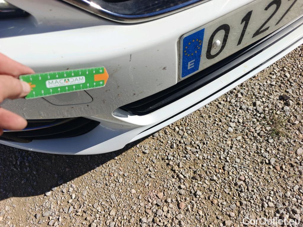  Peugeot  308 PEUGEOT  / 2017 / 5P / familiar SW Style BlueHDi 130 S&S #7