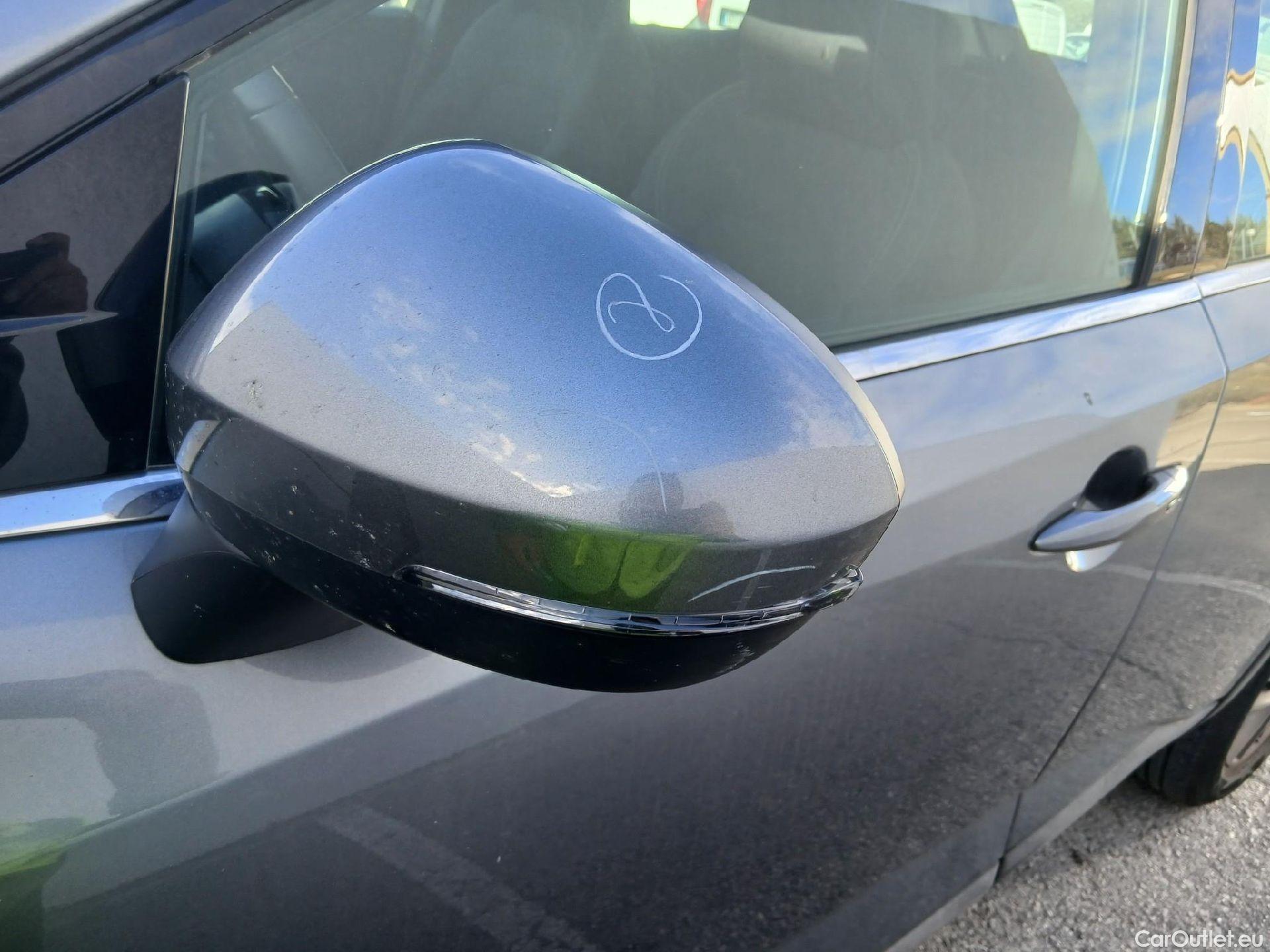  Nissan  Qashqai NISSAN  / 2021 / 5P / todoterreno DIG-T 103kW (140CV) mHEV 4x2 Acenta #8