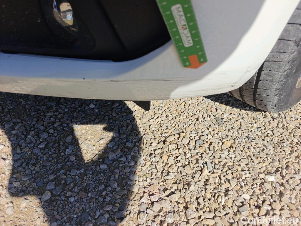  Peugeot  308 PEUGEOT  / 2017 / 5P / familiar SW Style BlueHDi 130 S&S #9