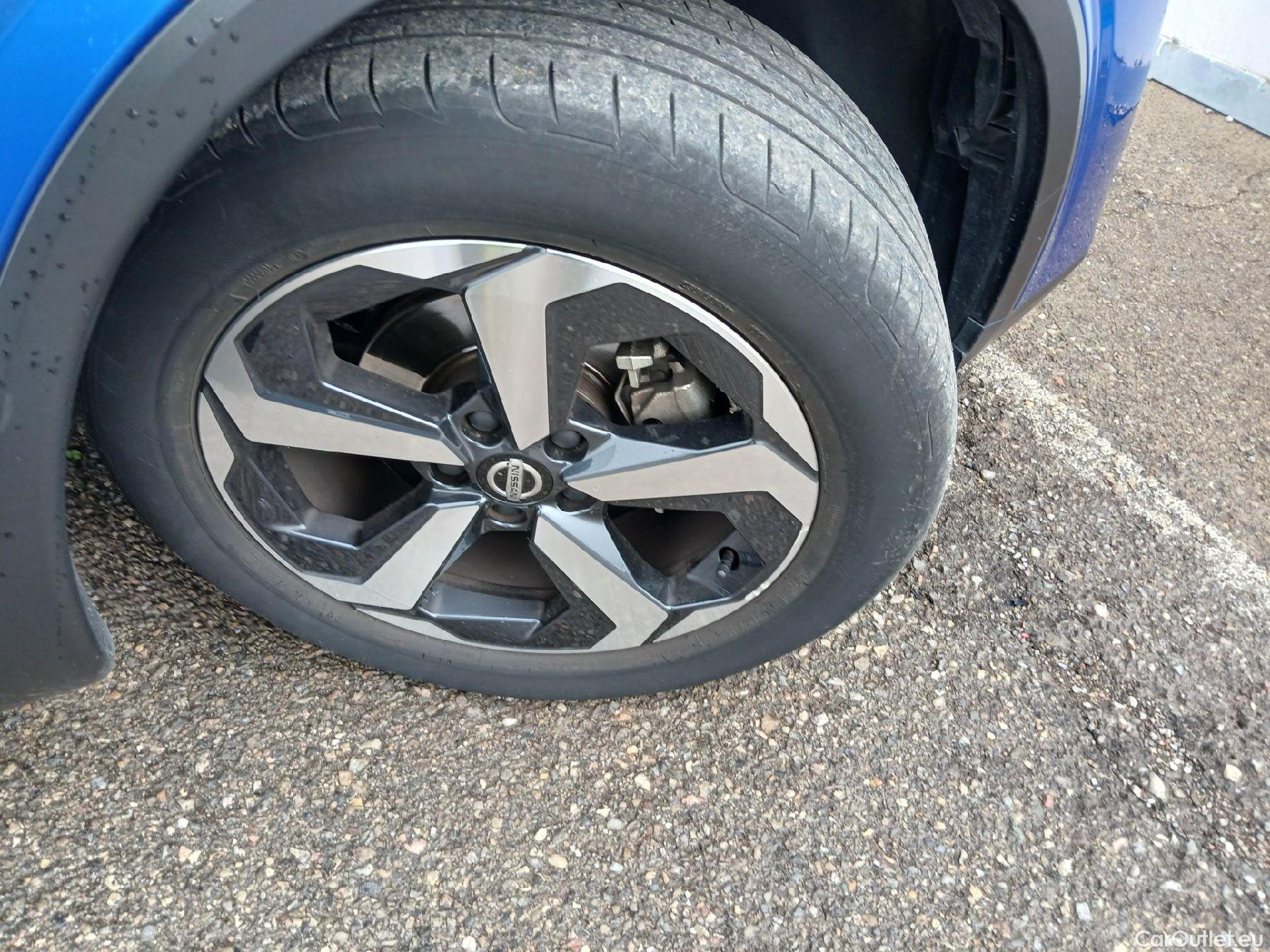  Nissan  Qashqai NISSAN  / 2021 / 5P / todoterreno DIG-T 116kW mHEV Xtronic Prem.Edit. Bit.(SL) #21