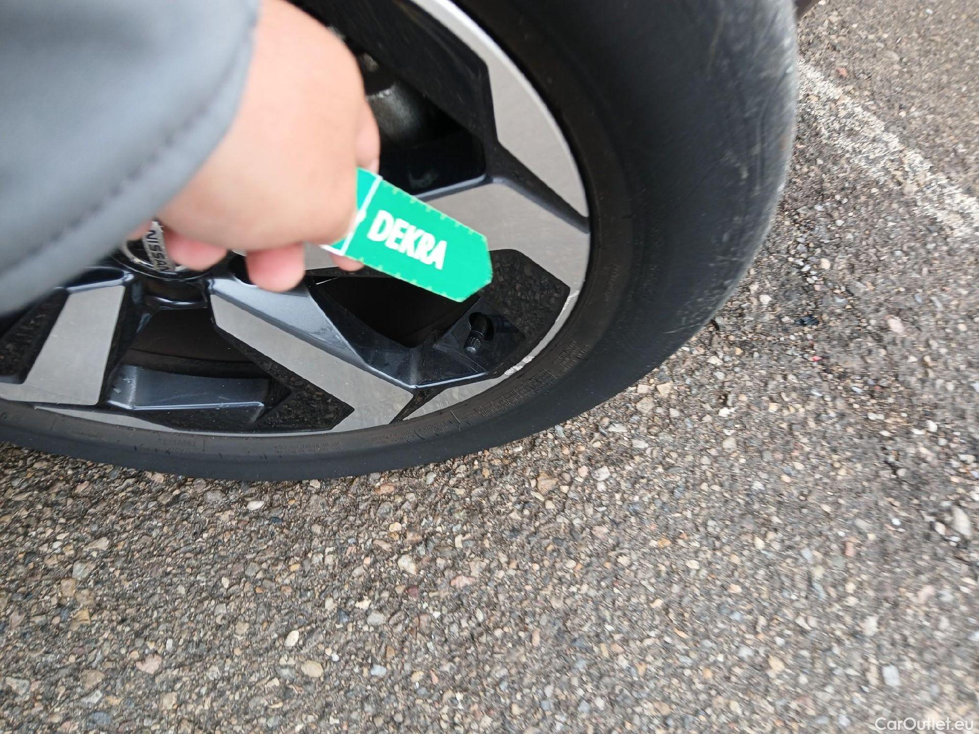  Nissan  Qashqai NISSAN  / 2021 / 5P / todoterreno DIG-T 116kW mHEV Xtronic Prem.Edit. Bit.(SL) #20