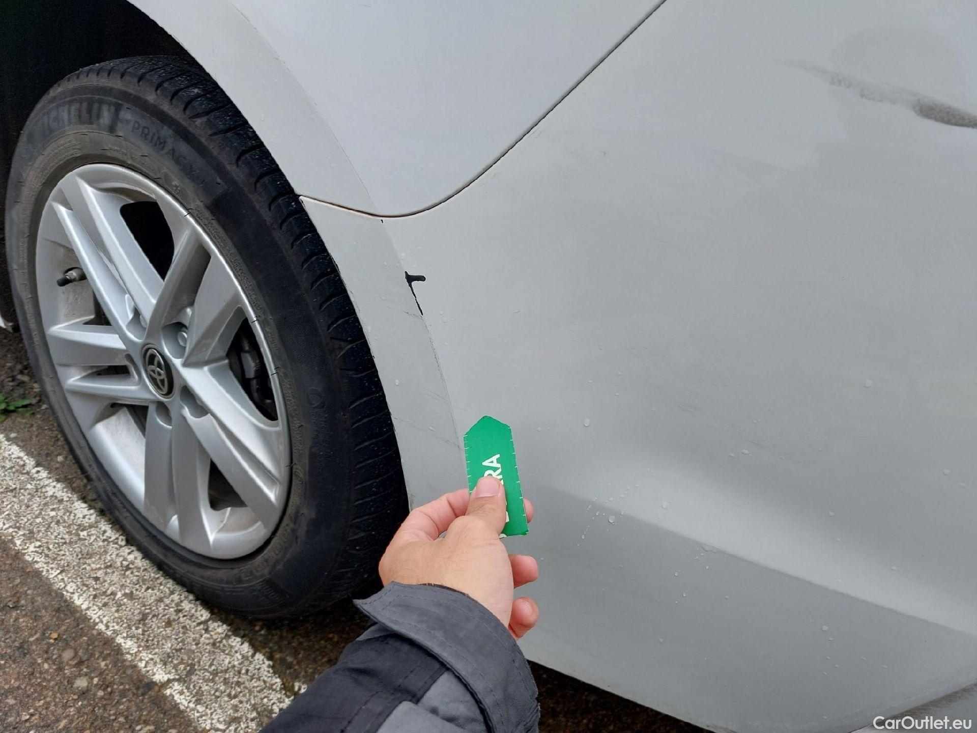  Toyota  Corolla TOYOTA  / 2019 / 5P / familiar 1.8 125H ACTIVE TECH E-CVT TOU SPORT #8