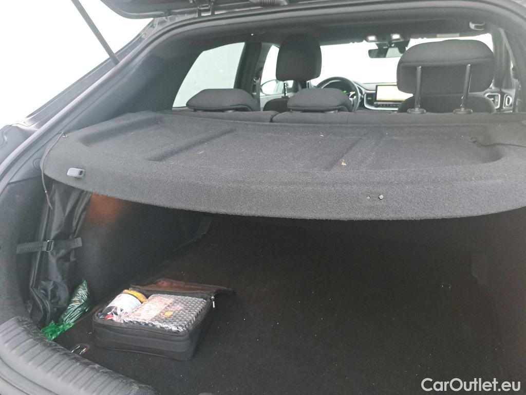  KIA  XCeed KIA  / 2022 / 5P / todoterreno 1.5 MHEV GT-line 118kW (160CV) DCT #11