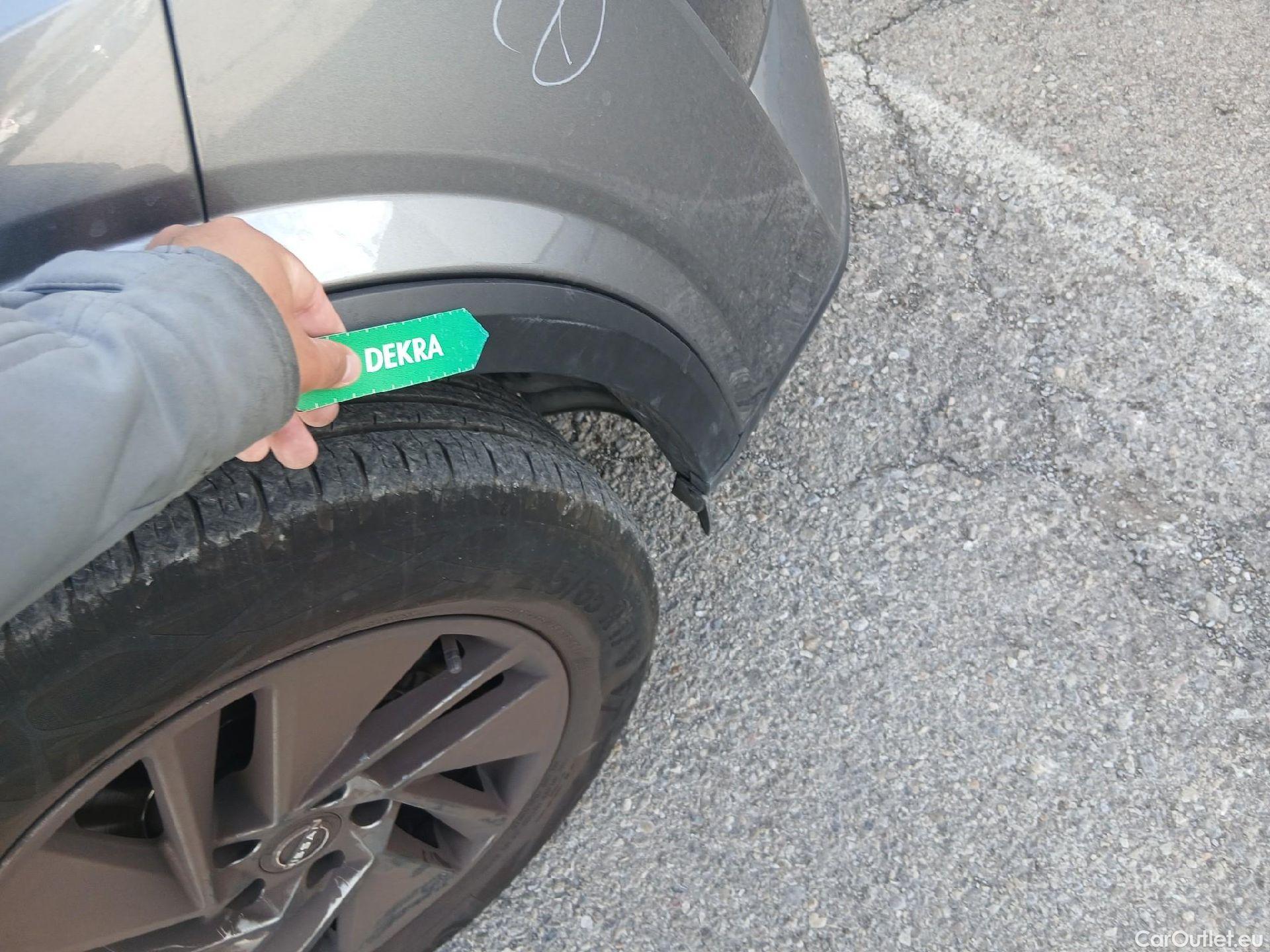  Nissan  Qashqai NISSAN  / 2021 / 5P / todoterreno DIG-T 103kW (140CV) mHEV 4x2 Acenta #27