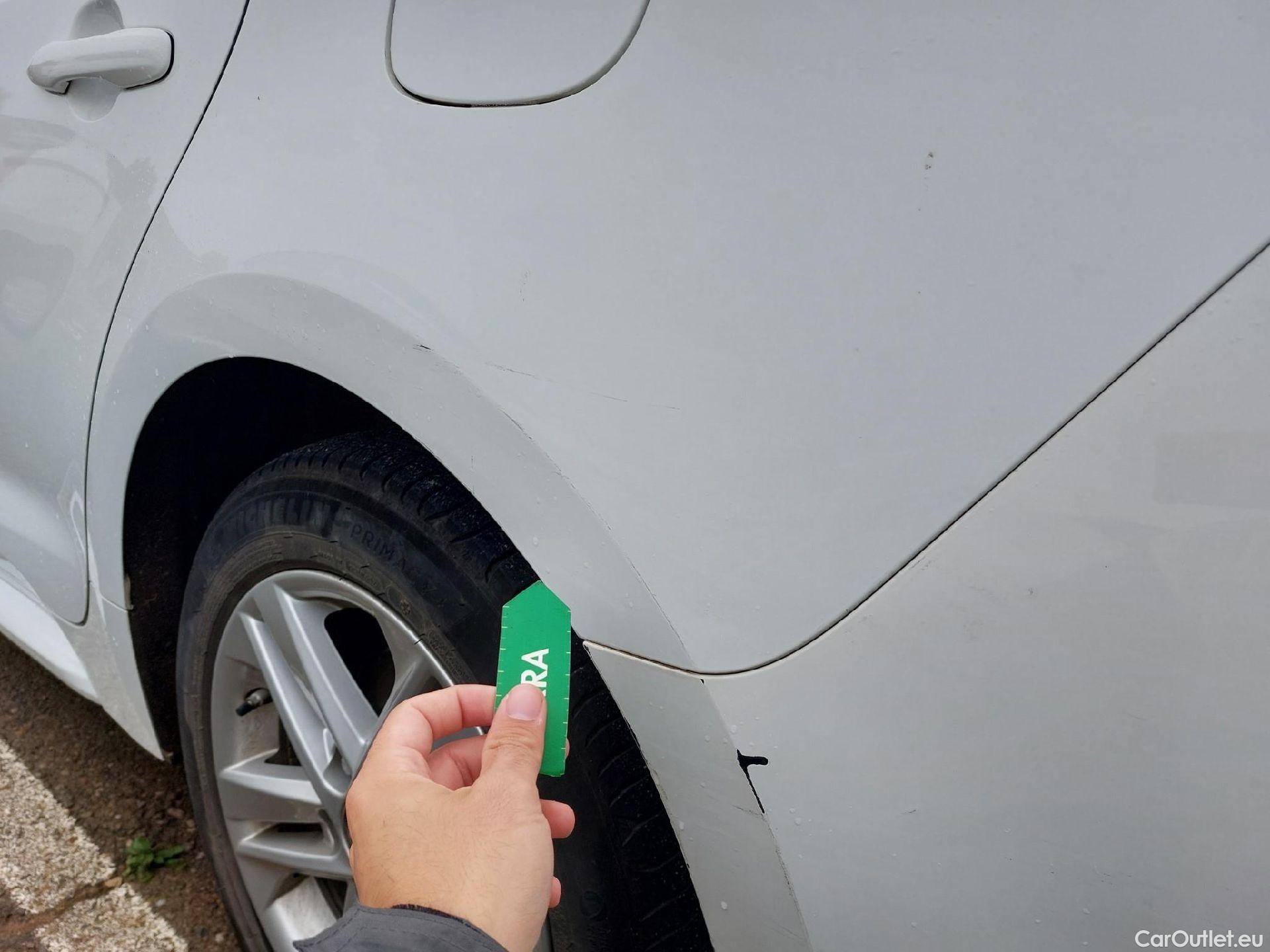  Toyota  Corolla TOYOTA  / 2019 / 5P / familiar 1.8 125H ACTIVE TECH E-CVT TOU SPORT #5