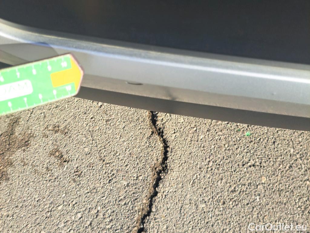  Nissan  Qashqai NISSAN  / 2021 / 5P / todoterreno DIG-T 116kW mHEV Xtronic Premiere Edit.(SL) #28