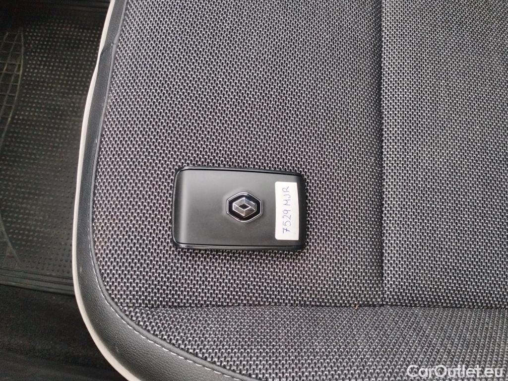  Renault  Captur  II Techno 1.6 E-TECH Hybrid 145CV ATV E6d #1