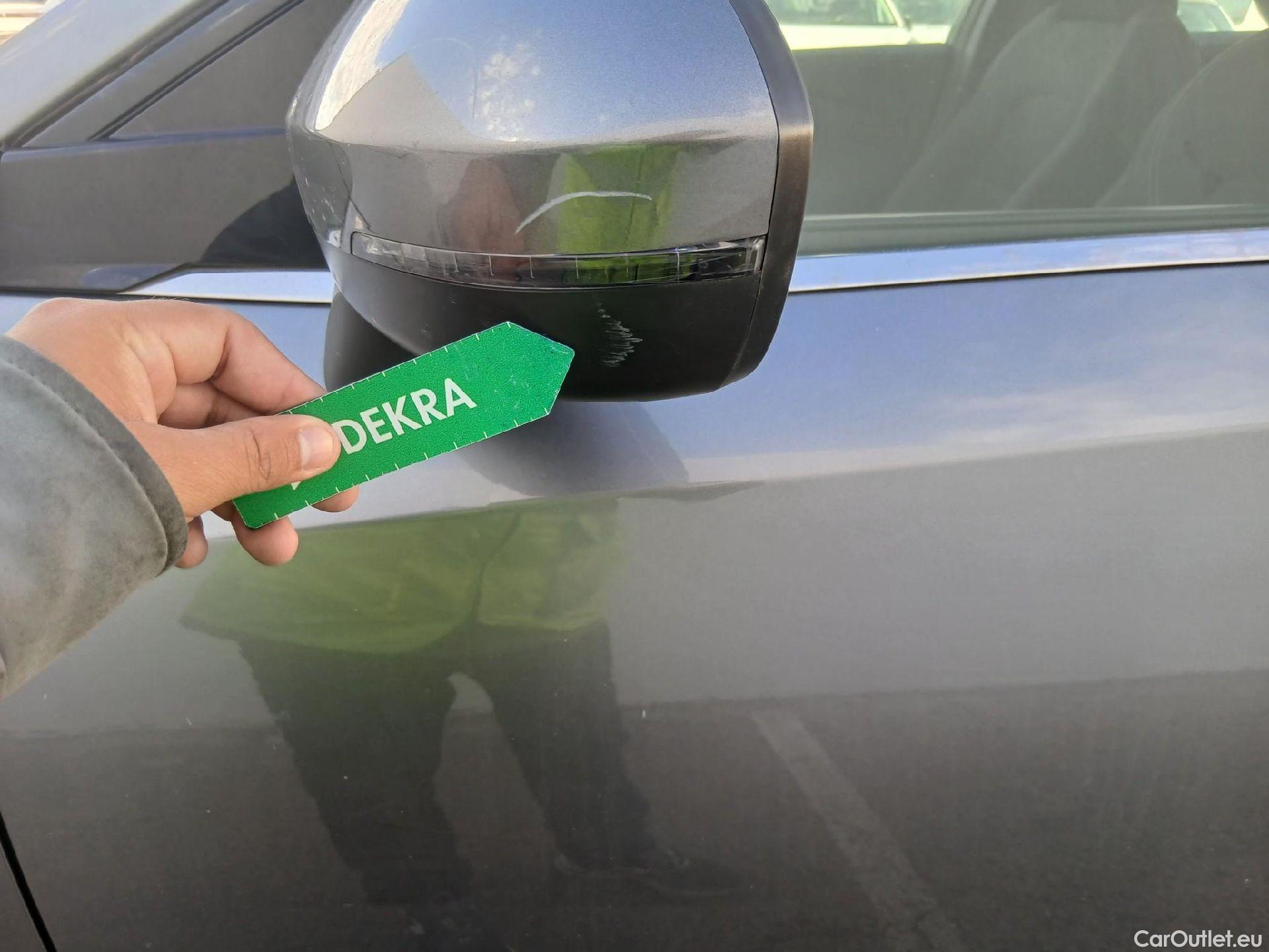  Nissan  Qashqai NISSAN  / 2021 / 5P / todoterreno DIG-T 103kW (140CV) mHEV 4x2 Acenta #10