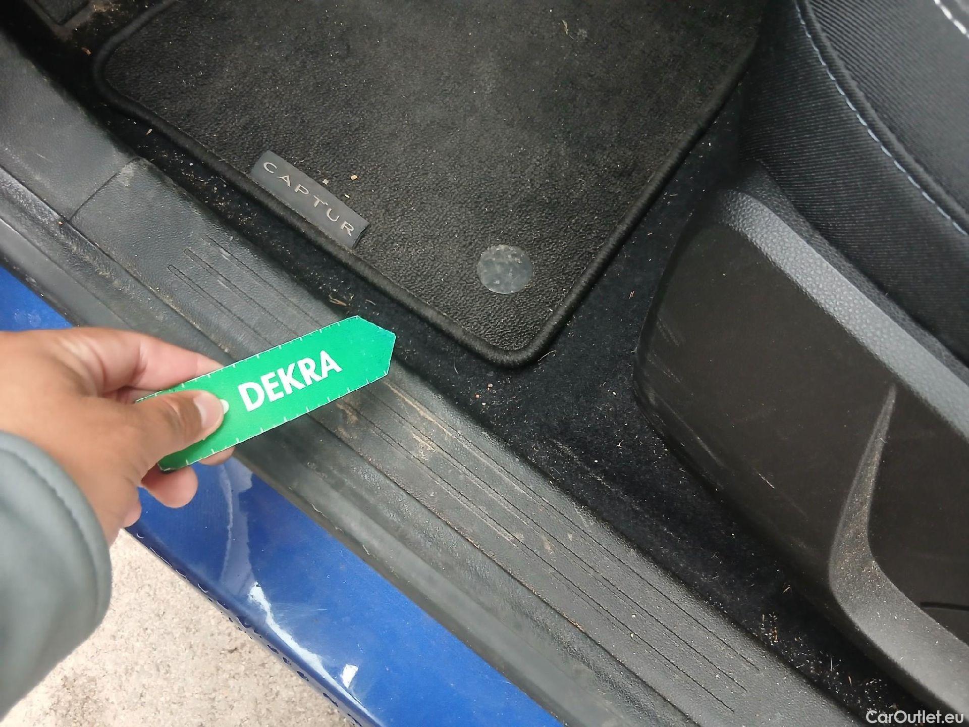  Renault  Captur RENAULT  / 2020 / 5P / todoterreno Intens TCe 90 #2