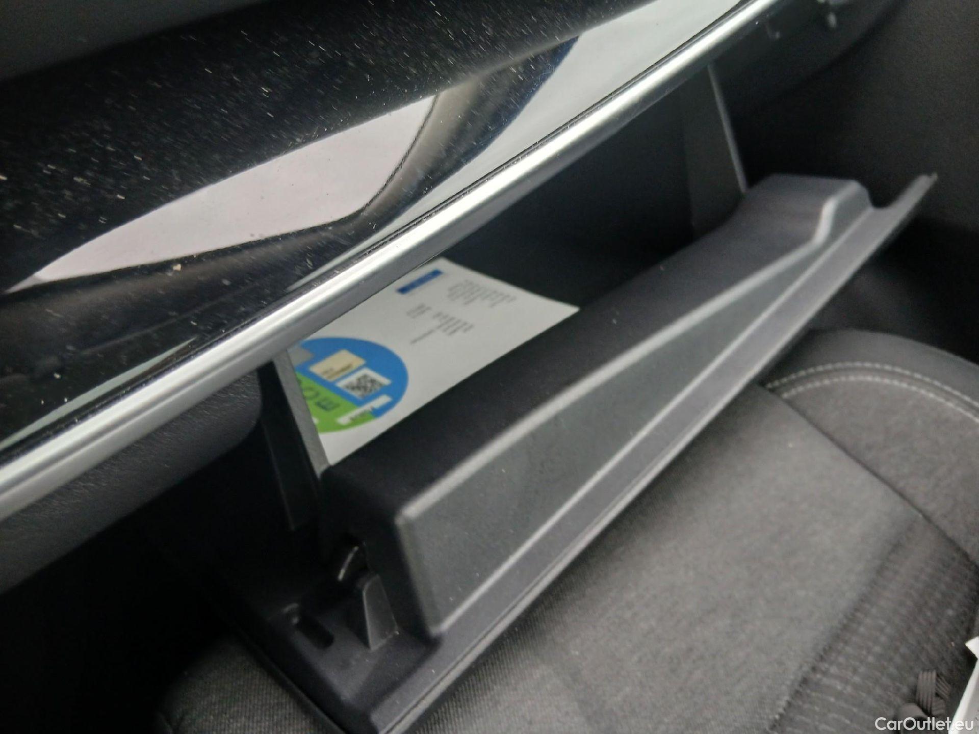  Nissan  Qashqai NISSAN  / 2021 / 5P / todoterreno E-POWER 140 KW (190 CV) N-Connecta  #2