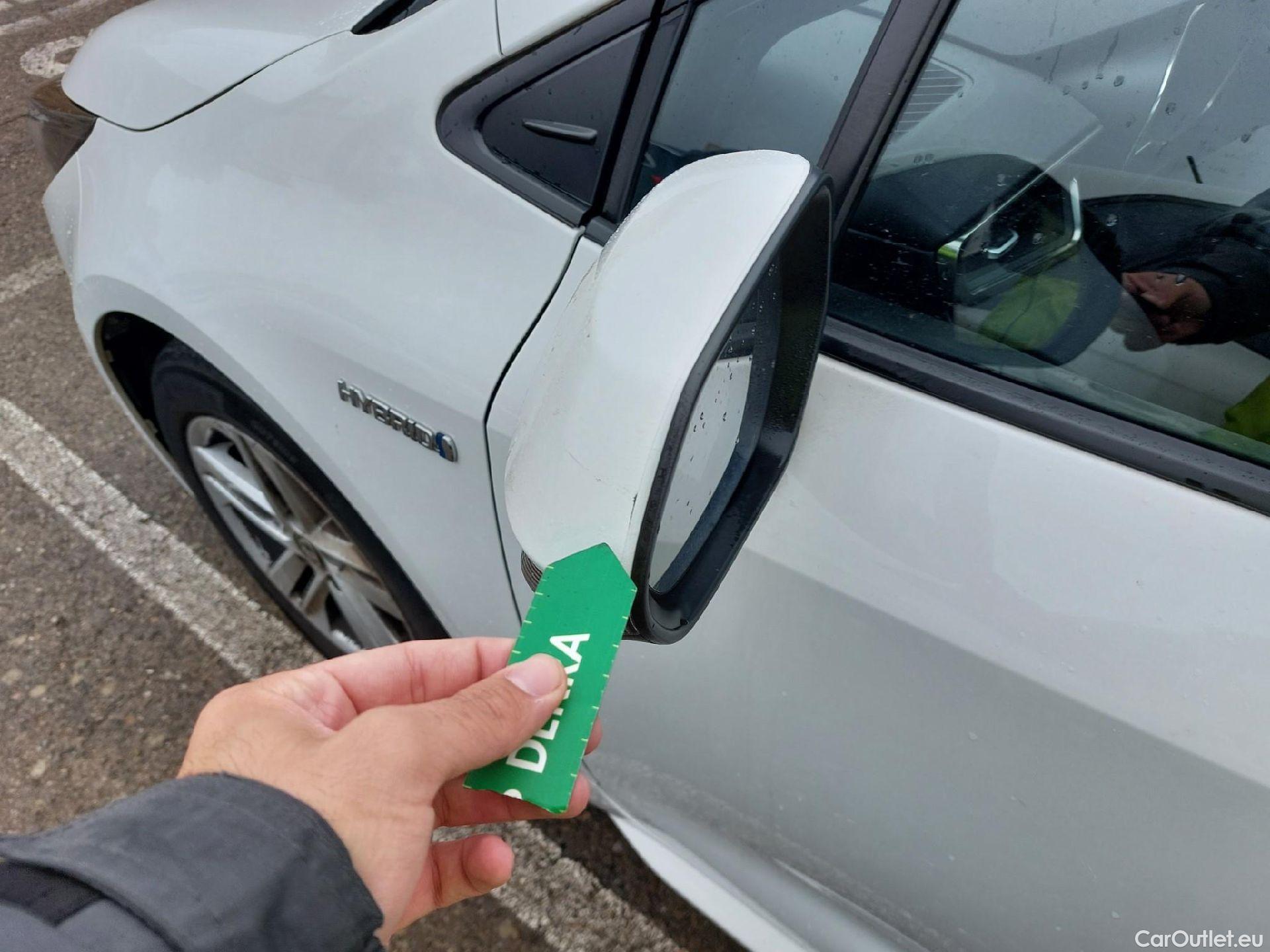  Toyota  Corolla TOYOTA  / 2019 / 5P / familiar 1.8 125H ACTIVE TECH E-CVT TOU SPORT #3