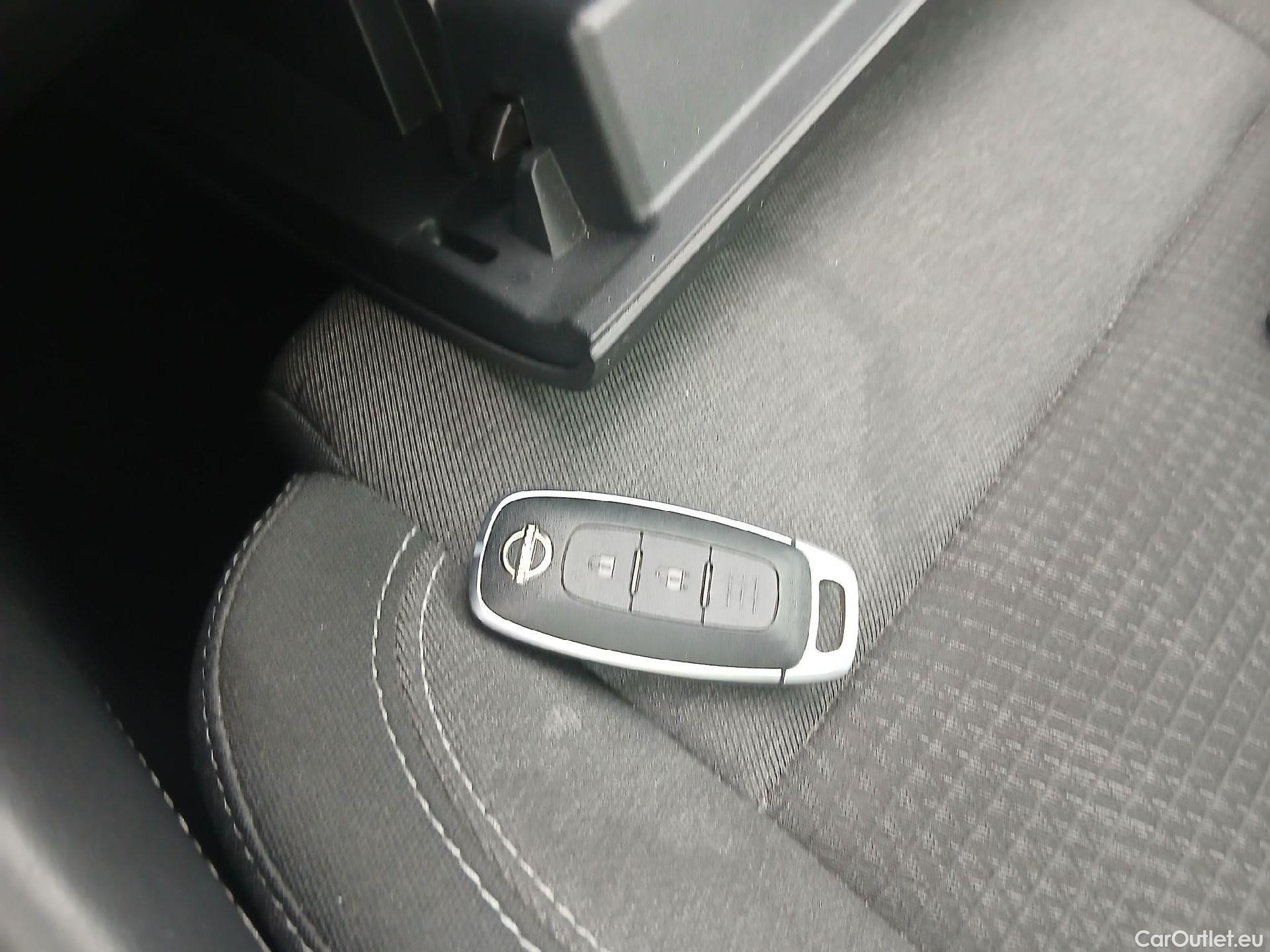  Nissan  Qashqai NISSAN  / 2021 / 5P / todoterreno E-POWER 140 KW (190 CV) N-Connecta  #1