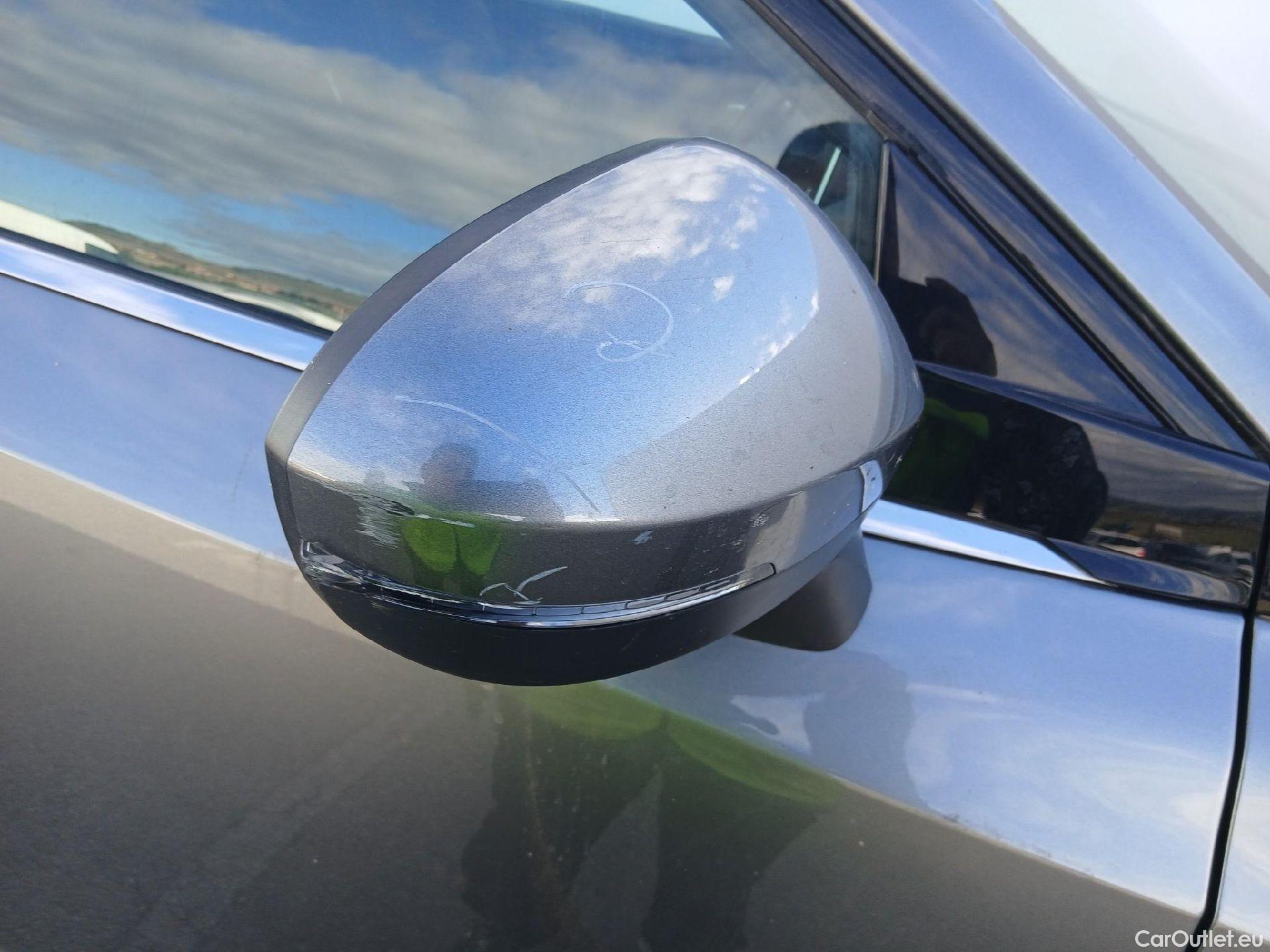  Nissan  Qashqai NISSAN  / 2021 / 5P / todoterreno DIG-T 103kW (140CV) mHEV 4x2 Acenta #22