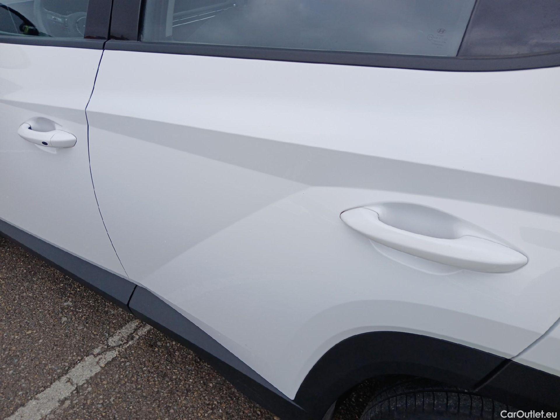  Land Rover  Discovery HYUNDAI Tucson / 2024 / 5P / todoterreno 1.6D 100kW (136CV) 48V DCT Maxx #3