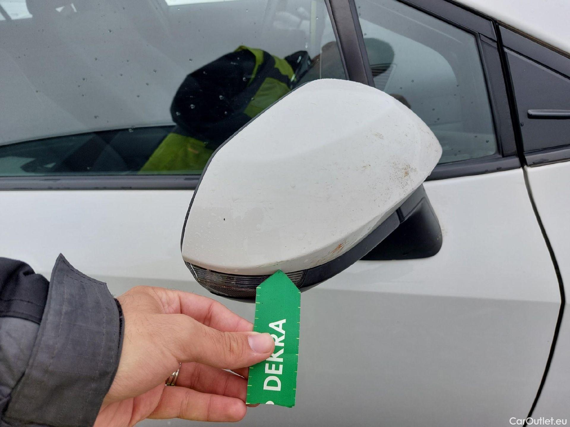  Toyota  Corolla TOYOTA  / 2019 / 5P / familiar 1.8 125H ACTIVE TECH E-CVT TOU SPORT #16