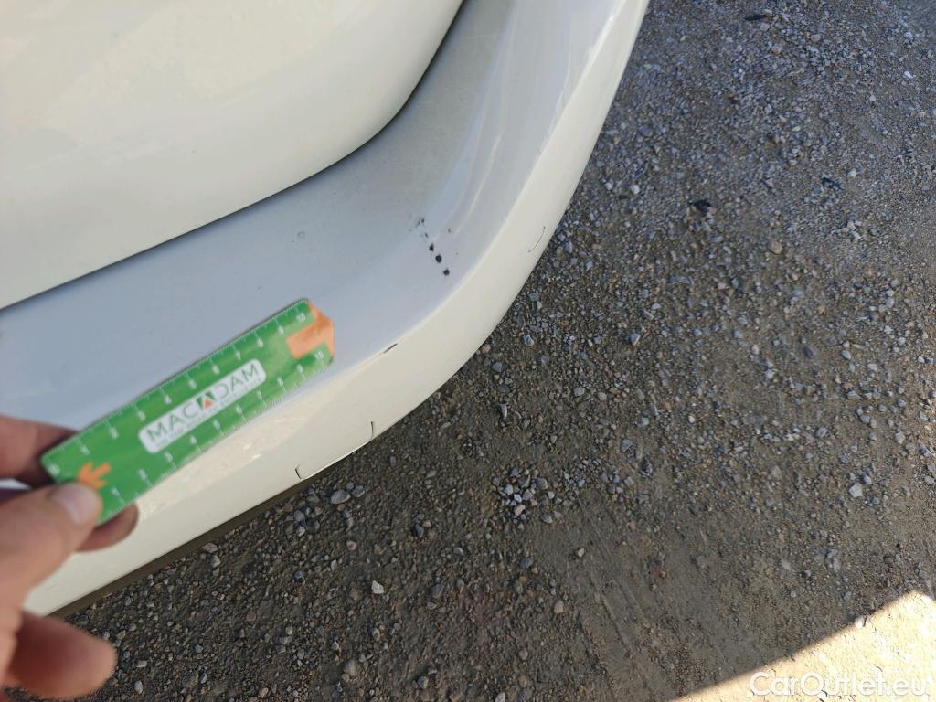  Peugeot  308 PEUGEOT  / 2017 / 5P / familiar SW Style BlueHDi 130 S&S #14