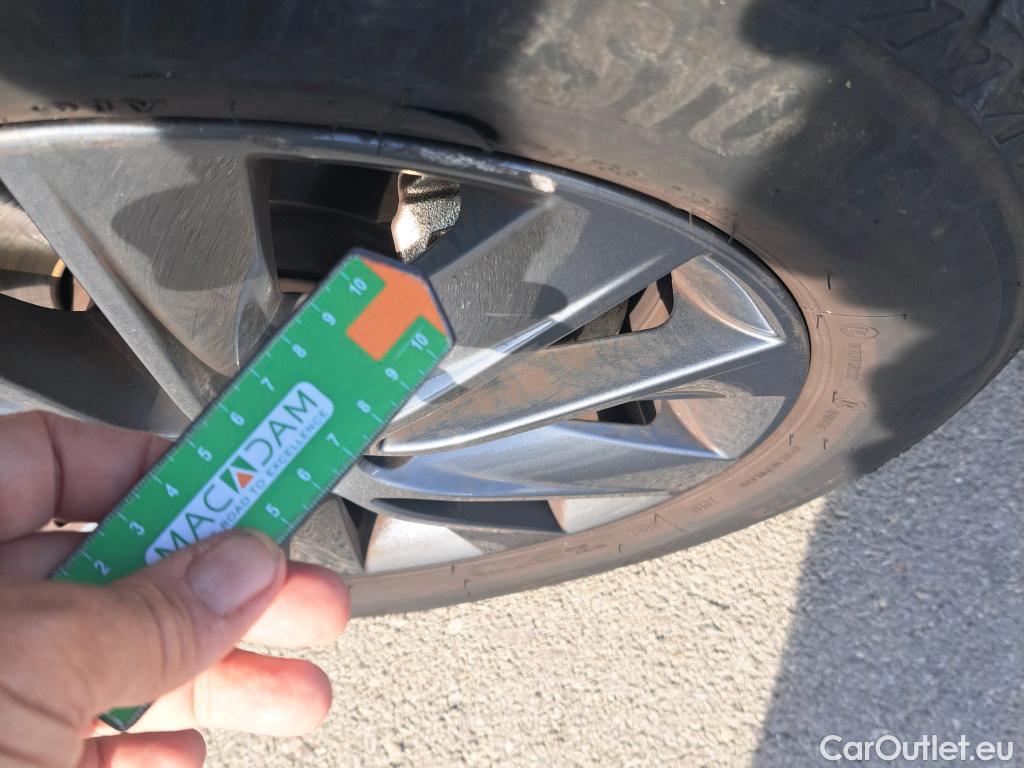  Seat  Leon SEAT León / 2016 / 5P / berlina con portón 1.5 TSI 95kW (130CV) St&Sp Style Visio Edition #15