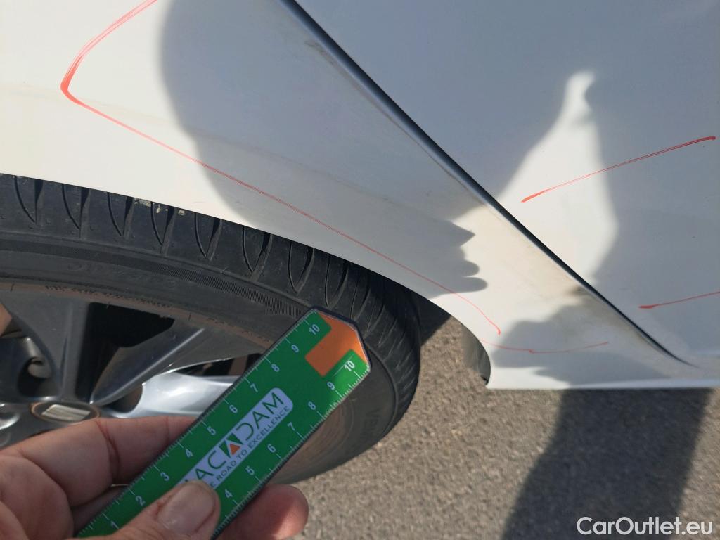  Seat  Leon SEAT León / 2016 / 5P / berlina con portón 1.5 TSI 95kW (130CV) St&Sp Style Visio Edition #2