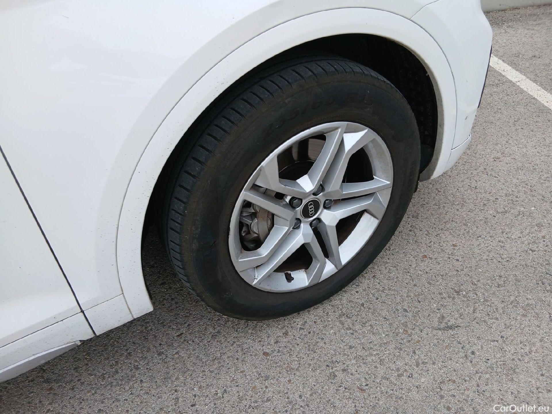  Audi  Q5 AUDI  / 2020 / 5P / todoterreno Advanced 35 TDI 120kW S tronic (AC2) #21