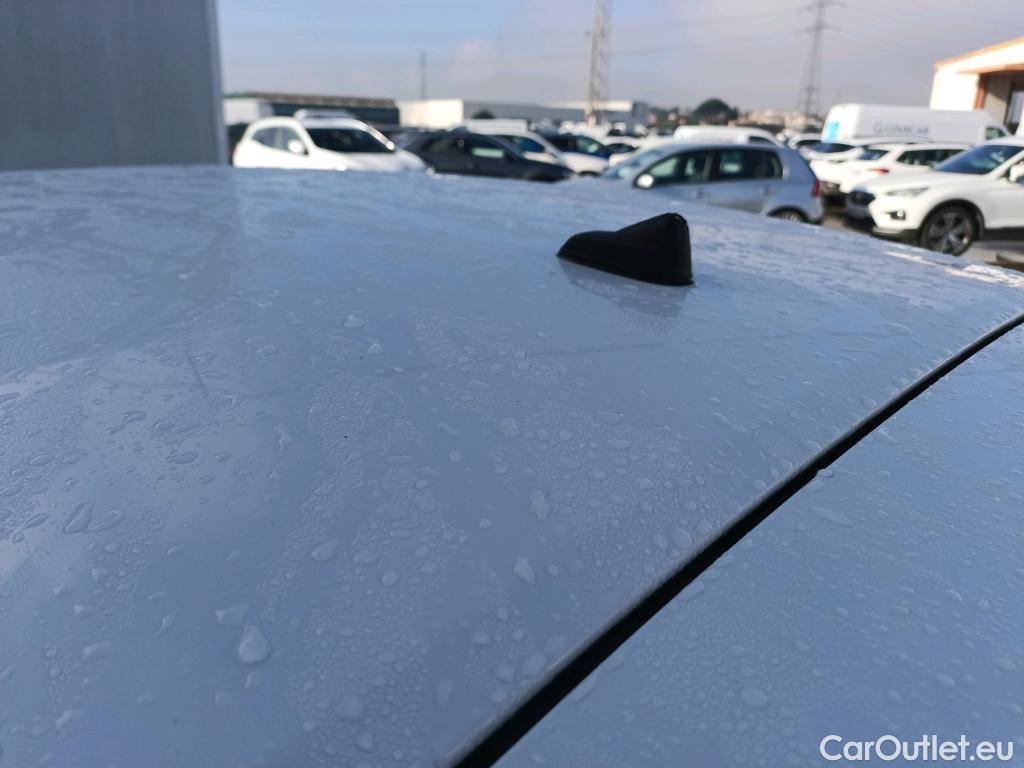  Opel  Corsa OPEL  / 2019 / 5P / berlina con portón 1.2T XHL 74kW (100CV) Edition (AC) #13