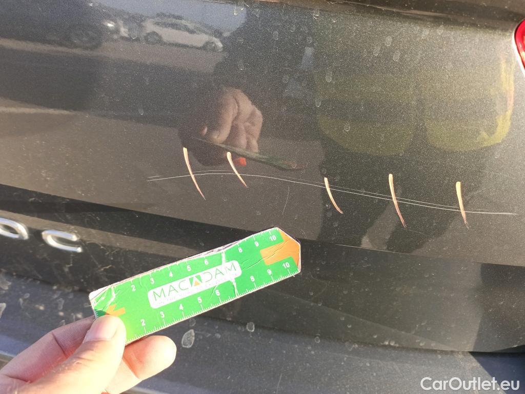  Volkswagen  T-ROC VOLKSWAGEN  / 2017 / 5P / todoterreno Advance 2.0 TDI 110kW (150CV) DSG (AC2) #12