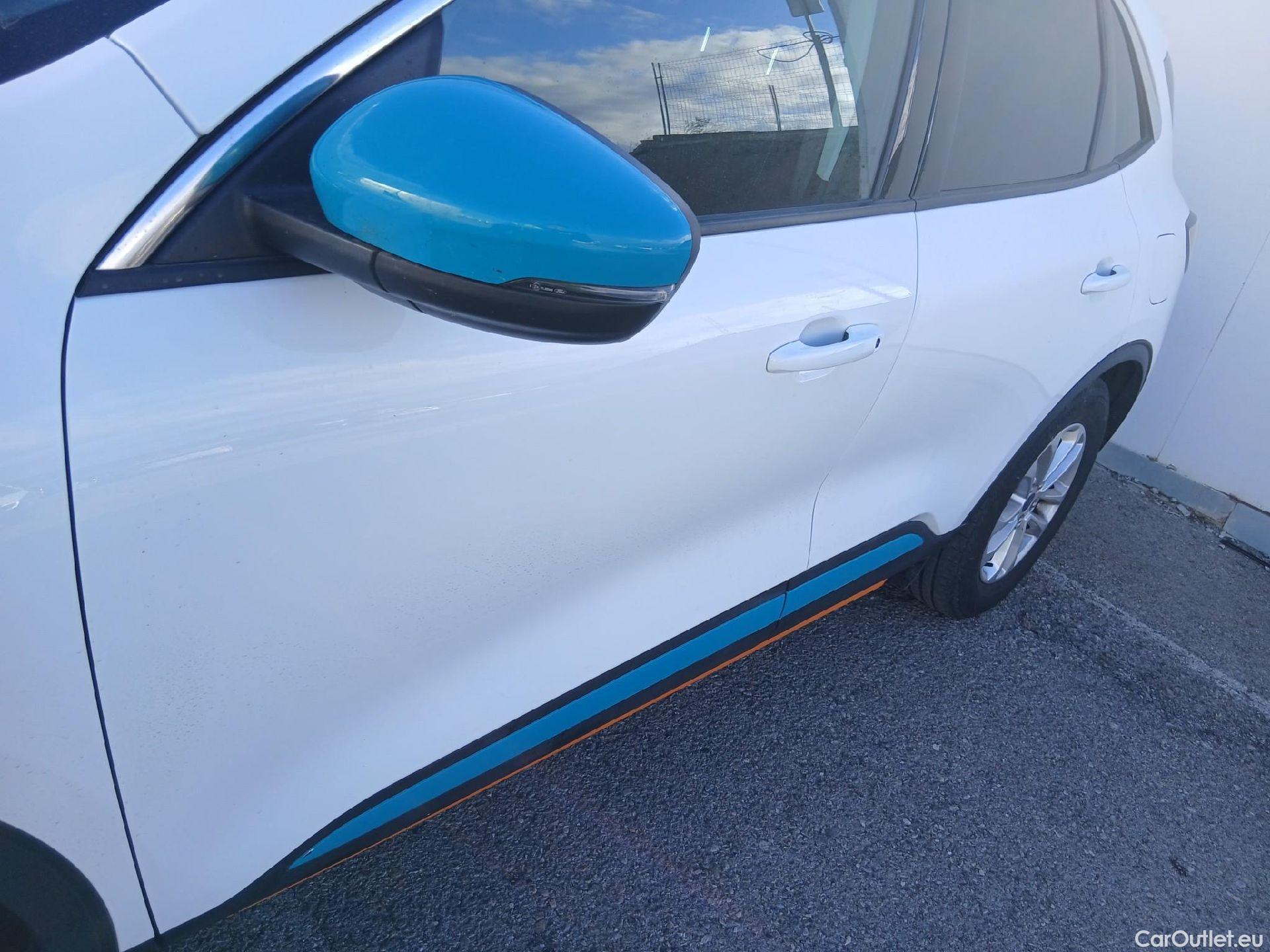  Ford  Kuga FORD  / 2019 / 5P / todoterreno Titanium 2.5 Duratec PHEV 165kW Auto #13