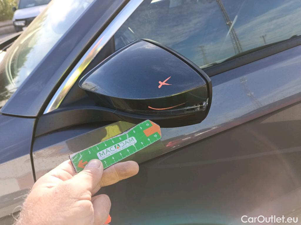  Volkswagen  T-ROC VOLKSWAGEN  / 2017 / 5P / todoterreno Advance 2.0 TDI 110kW (150CV) DSG (AC2) #15