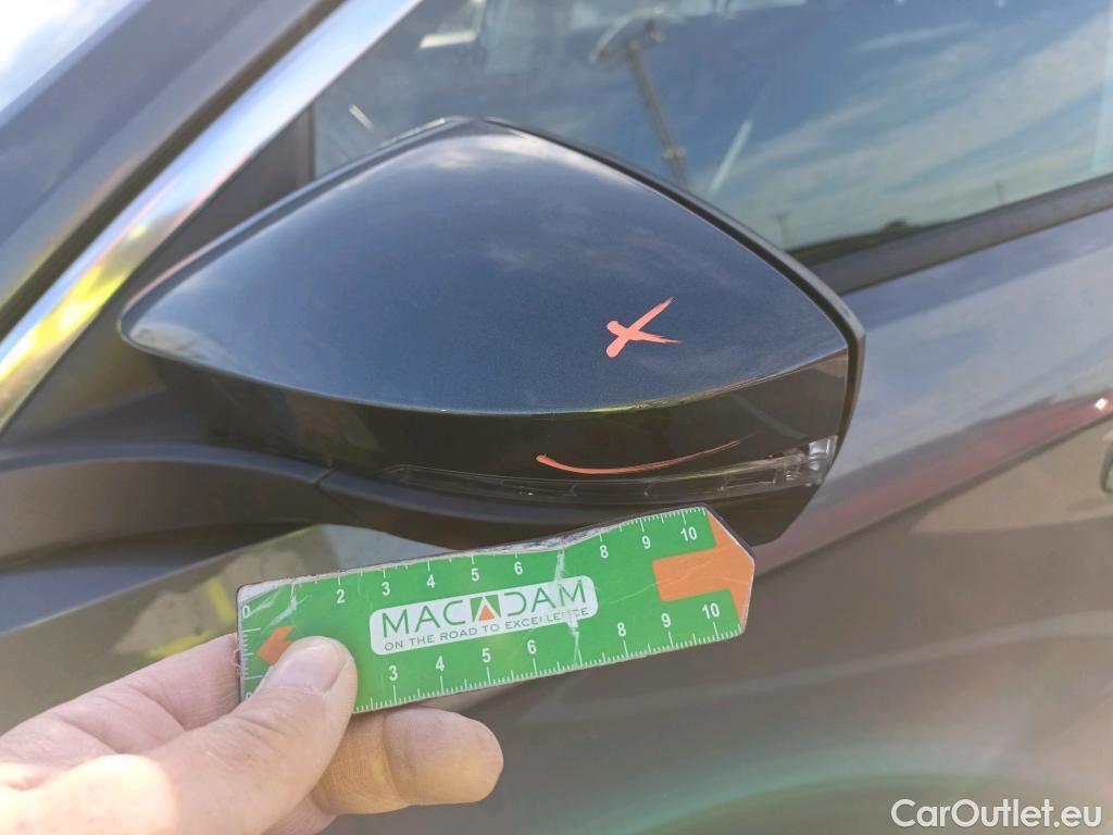  Volkswagen  T-ROC VOLKSWAGEN  / 2017 / 5P / todoterreno Advance 2.0 TDI 110kW (150CV) DSG (AC2) #16