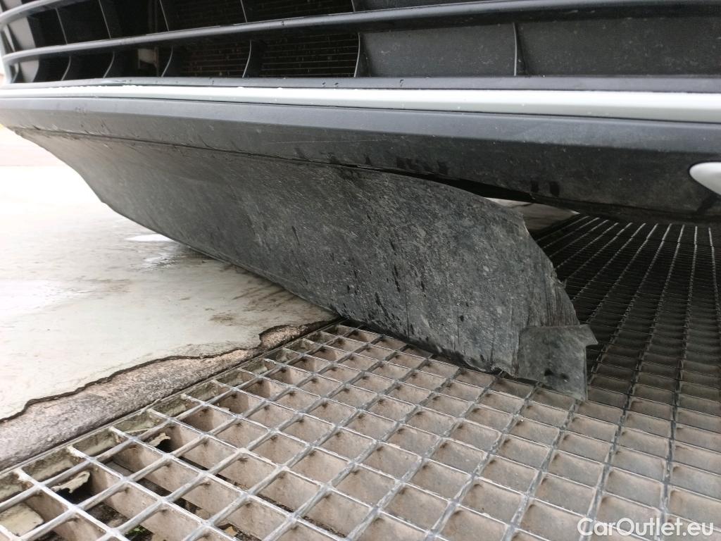  Volkswagen  Polo VOLKSWAGEN  / 2021 / 5P / berlina con portón Life 1.0 TSI 70kW (95CV) #2