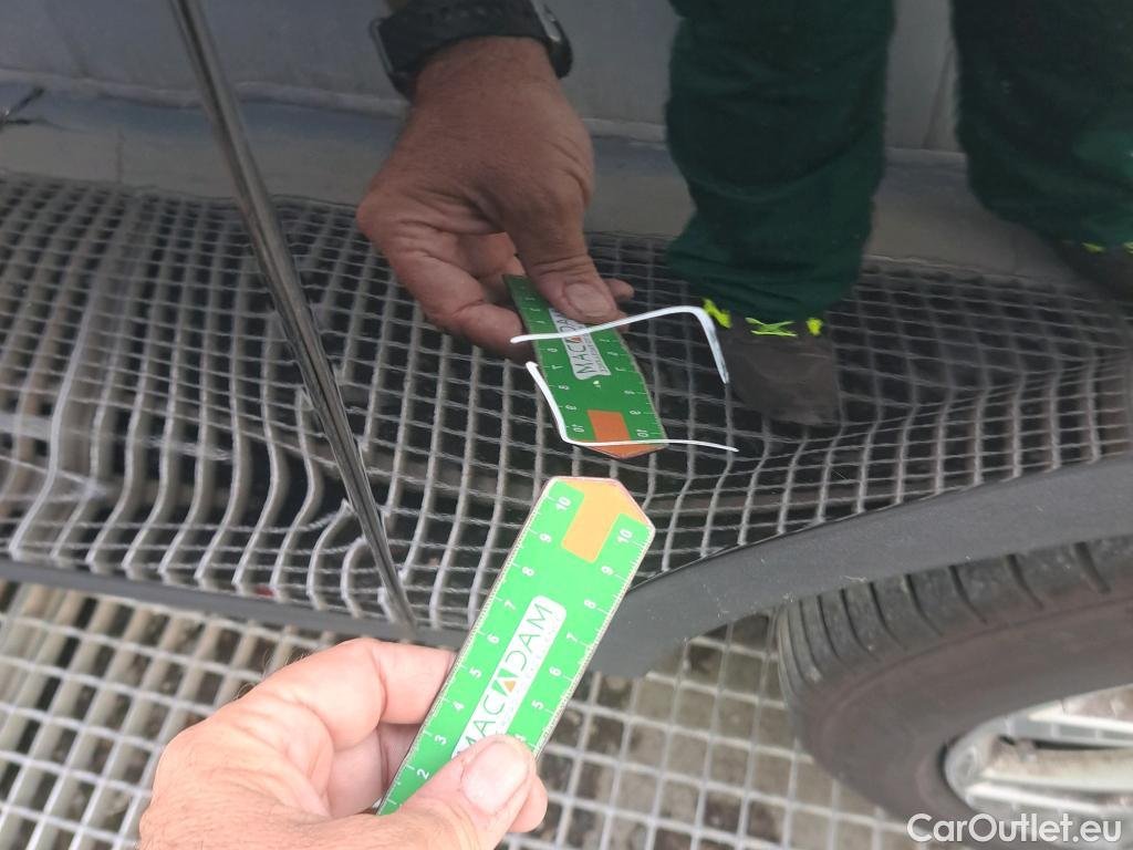  Bmw  X2 BMW  sDrive18i (CX3) #14