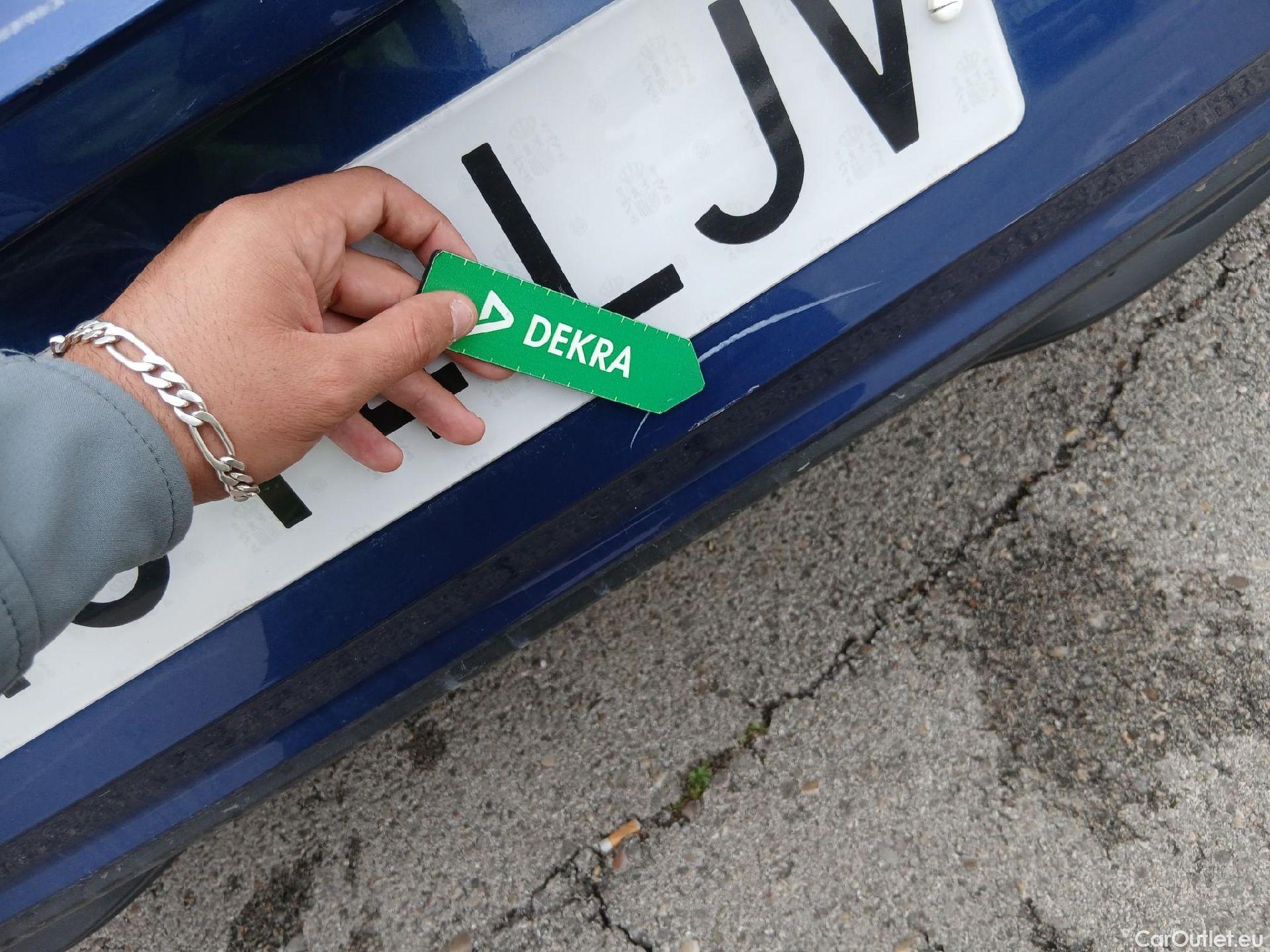  Volkswagen  Polo VOLKSWAGEN  / 2017 / 5P / berlina con portón Advance 1.0 TSI 70kW (95CV) #8