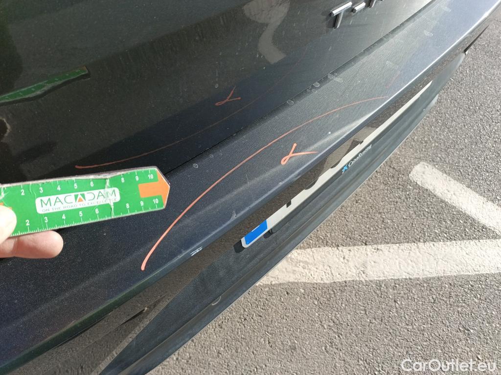  Volkswagen  T-ROC VOLKSWAGEN  / 2017 / 5P / todoterreno Advance 2.0 TDI 110kW (150CV) DSG (AC2) #14