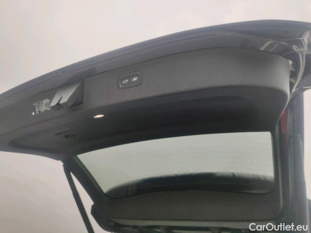  Volvo  XC90 VOLVO  / 2019 / 5P / todoterreno 2.0 T8 AWD Plus Dark Recharge Auto #16