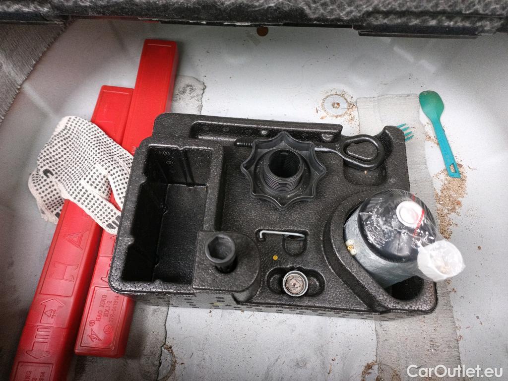  Volkswagen  Polo VOLKSWAGEN  / 2021 / 5P / berlina con portón Life 1.0 TSI 70kW (95CV) #6