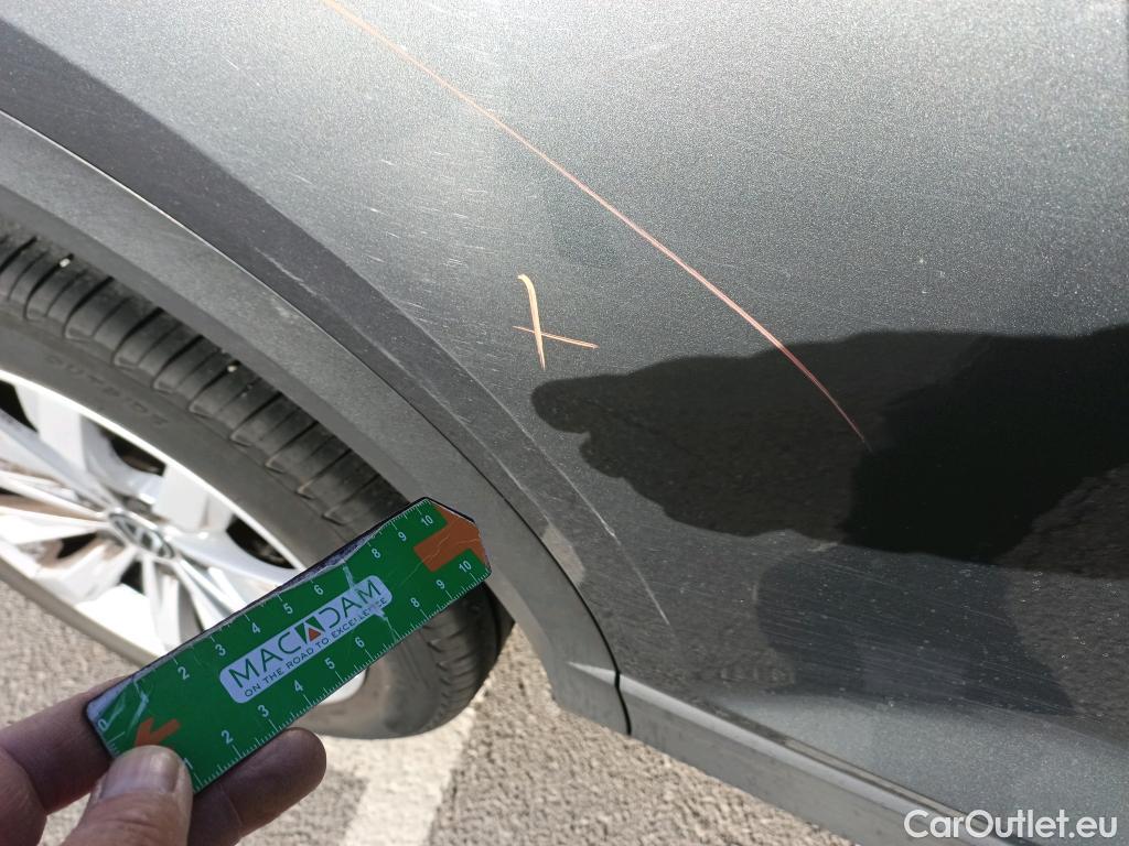  Volkswagen  T-ROC VOLKSWAGEN  / 2017 / 5P / todoterreno Advance 2.0 TDI 110kW (150CV) DSG (AC2) #8